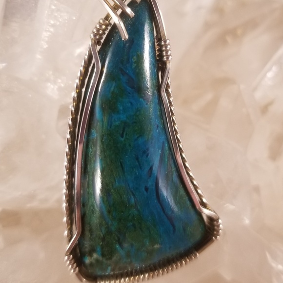 Wire wrapped Chrysocolla Pendant - Picture 8 of 15